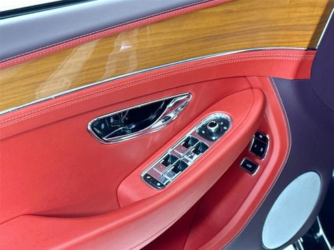 Used 2021 Bentley Continental GT image 13