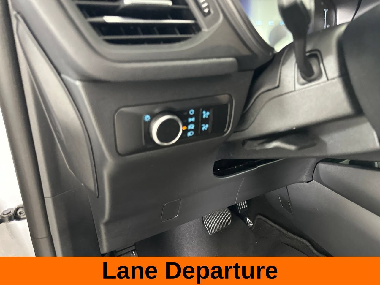 Used 2025 Ford Escape Active AWD/4WD image 14