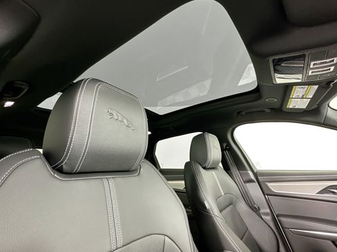 Certified 2026 Jaguar F-PACE R-Dynamic S AWD/4WD image 20