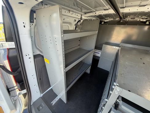 Used 2020 Ford Transit Connect XL image 13