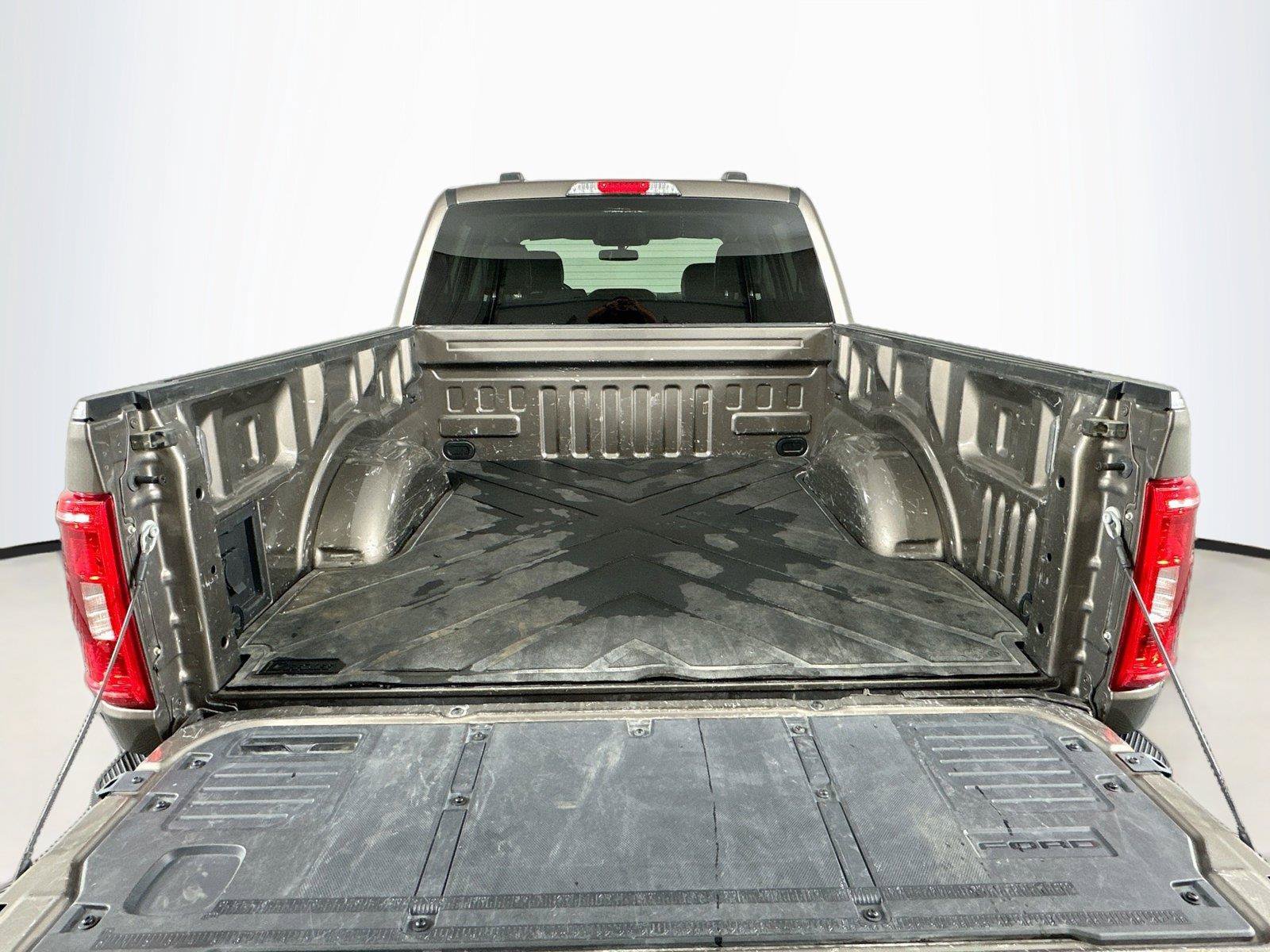 Used 2022 Ford F150 XLT w/ Equipment Group 302A High AWD/4WD image 26