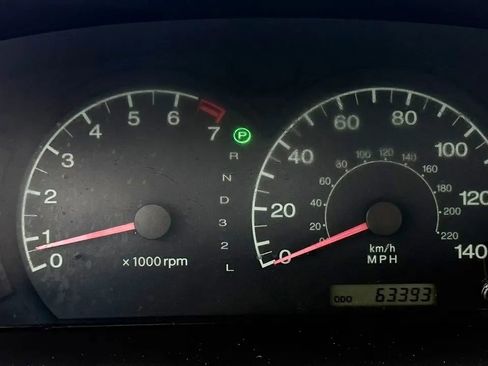 Used 2003 Hyundai Elantra GLS FWD image 10