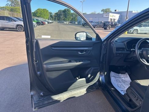 Used 2024 Honda CR-V EX image 12