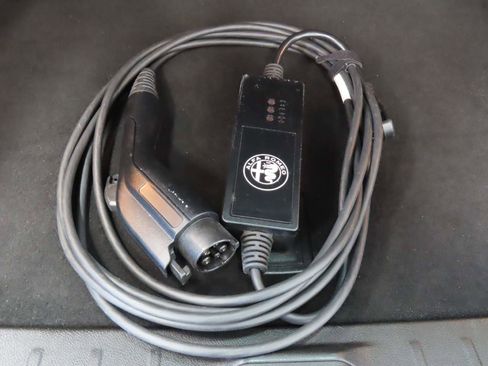 Used 2024 Alfa Romeo Tonale Veloce image 18