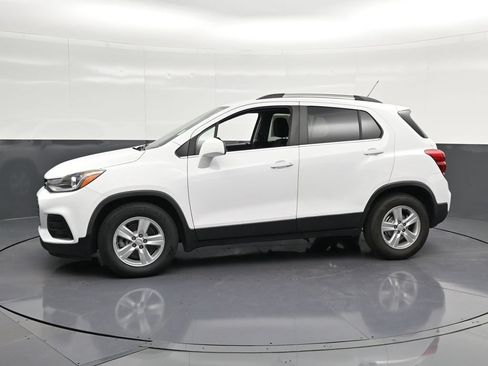 Used 2019 Chevrolet Trax LT FWD image 7