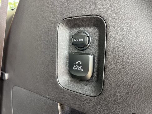 Used 2026 Kia Carnival SX w/ SX Dark Edition Package FWD image 8