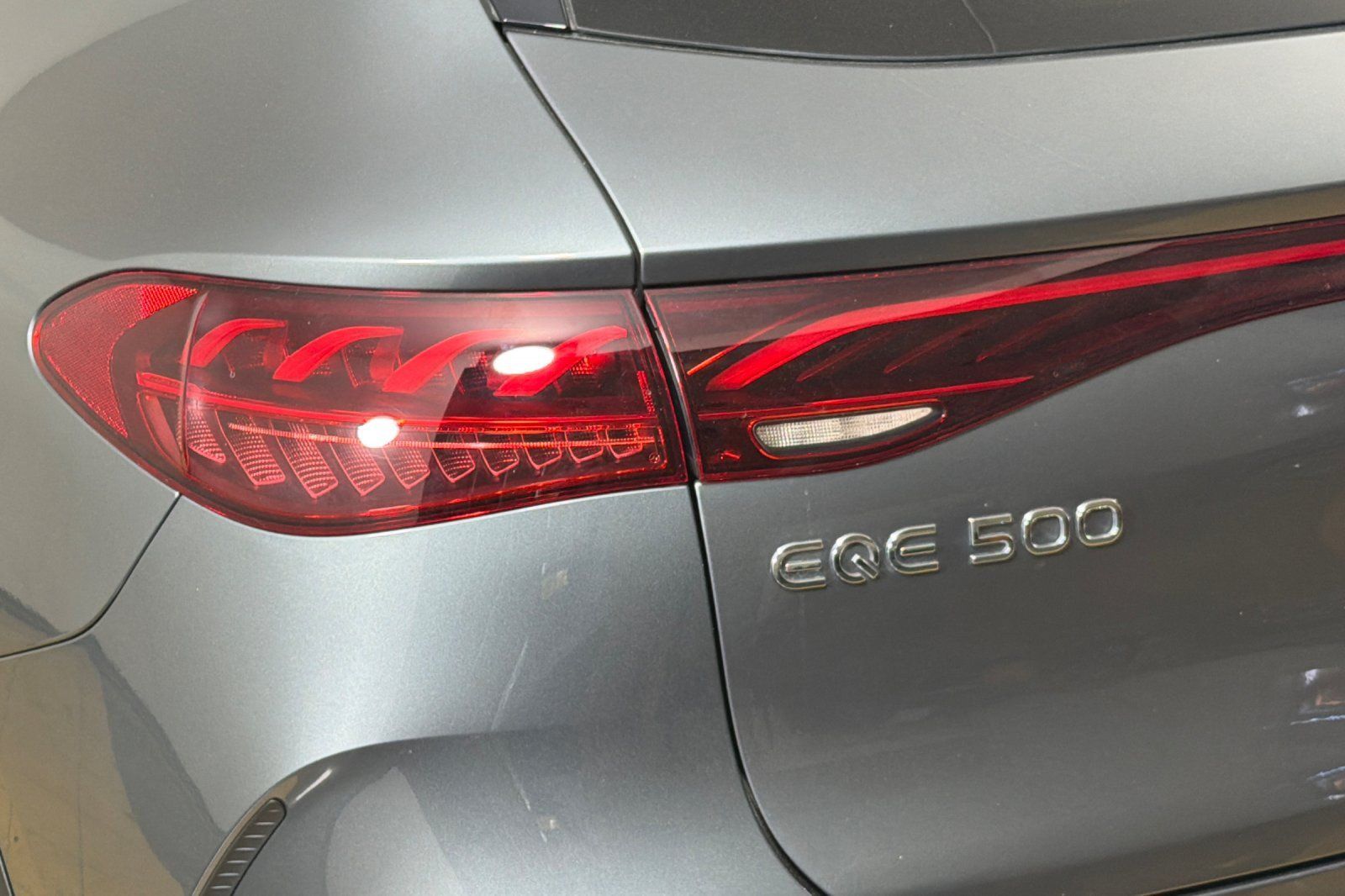 Used 2023 Mercedes-Benz EQE 500 4MATIC SUV w/ Pinnacle Trim Package image 26