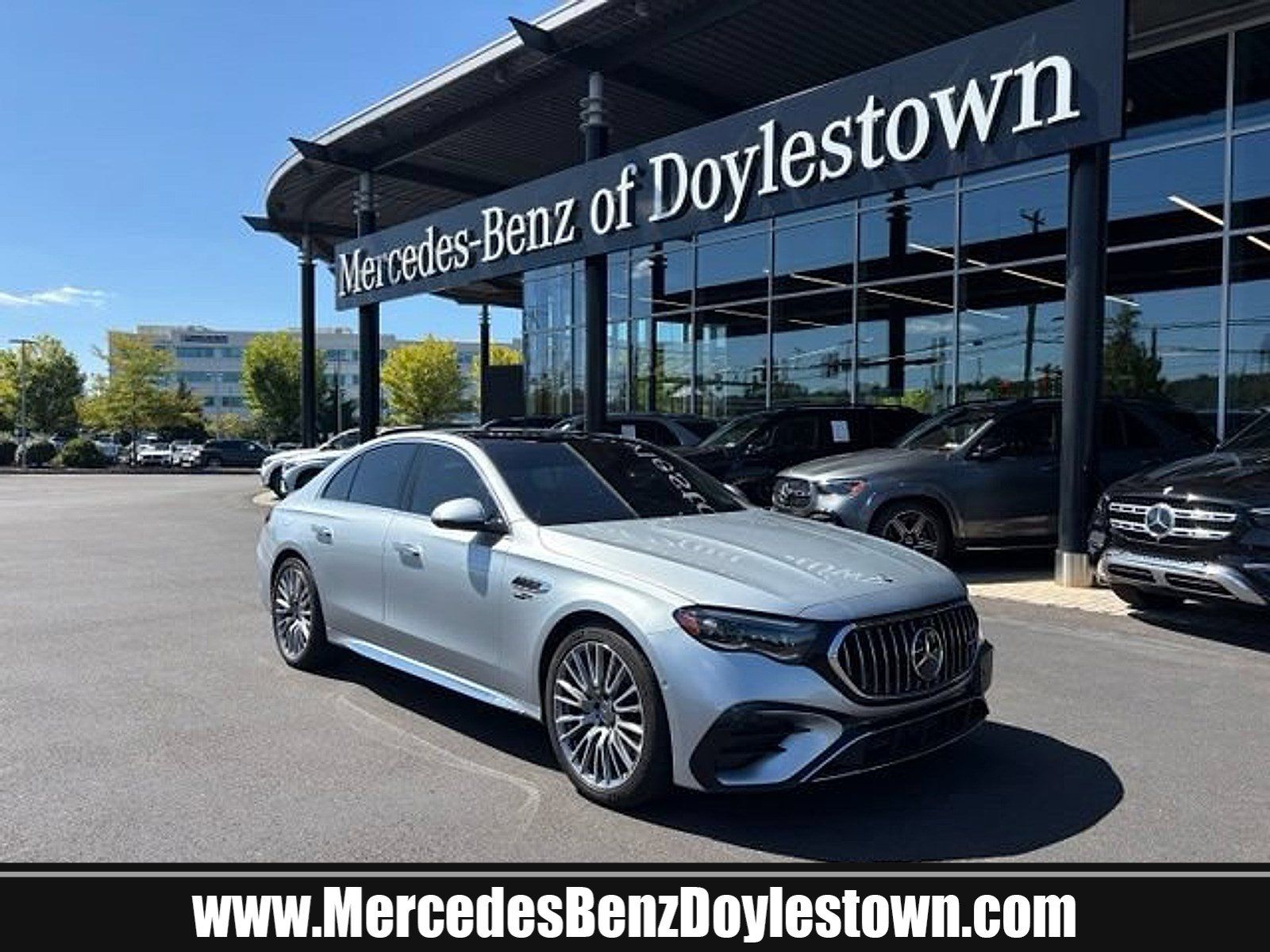 Used 2025 Mercedes-Benz E 53 AMG e 4MATIC Sedan image 1