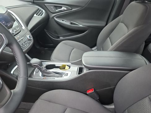 Used 2024 Chevrolet Malibu LT w/ Sport Edition FWD image 12