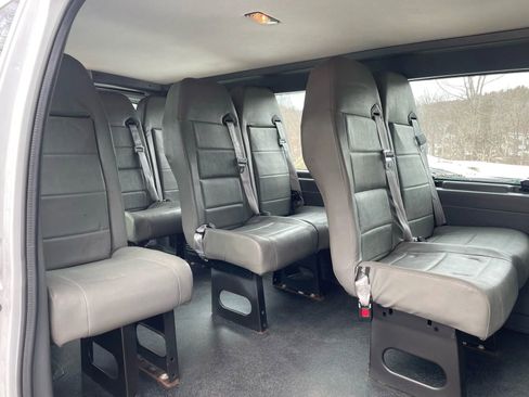 Used 2014 Ford E-150 and Econoline 150 w/ Power Group RWD image 17
