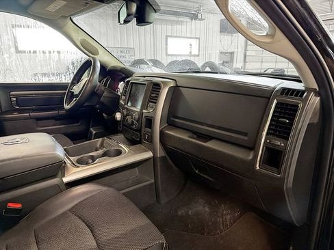 Used 2018 RAM 1500 Sport w/ Comfort Group image 12