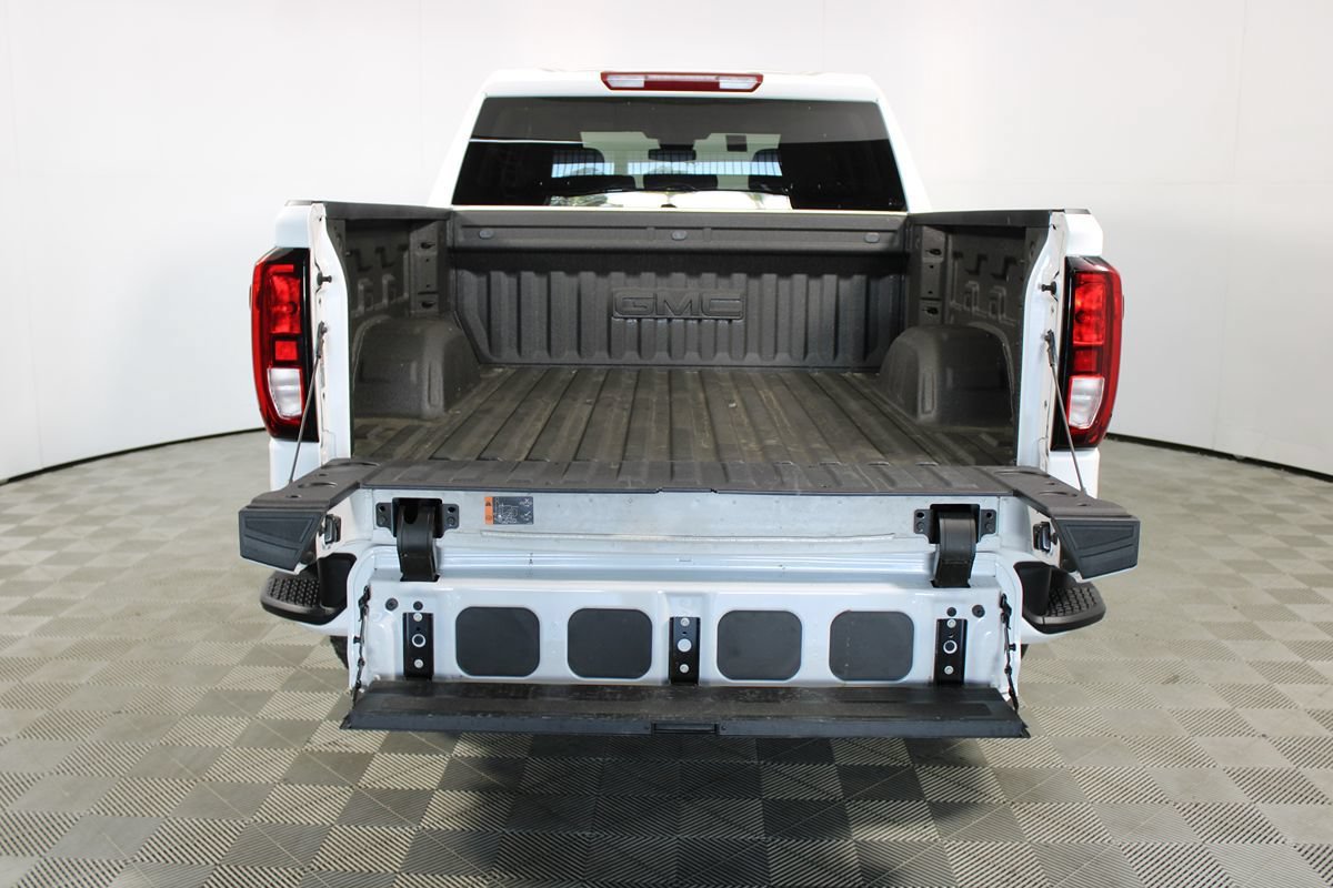 Used 2026 GMC Sierra 1500 Elevation w/ Elevation Select Package AWD/4WD image 32