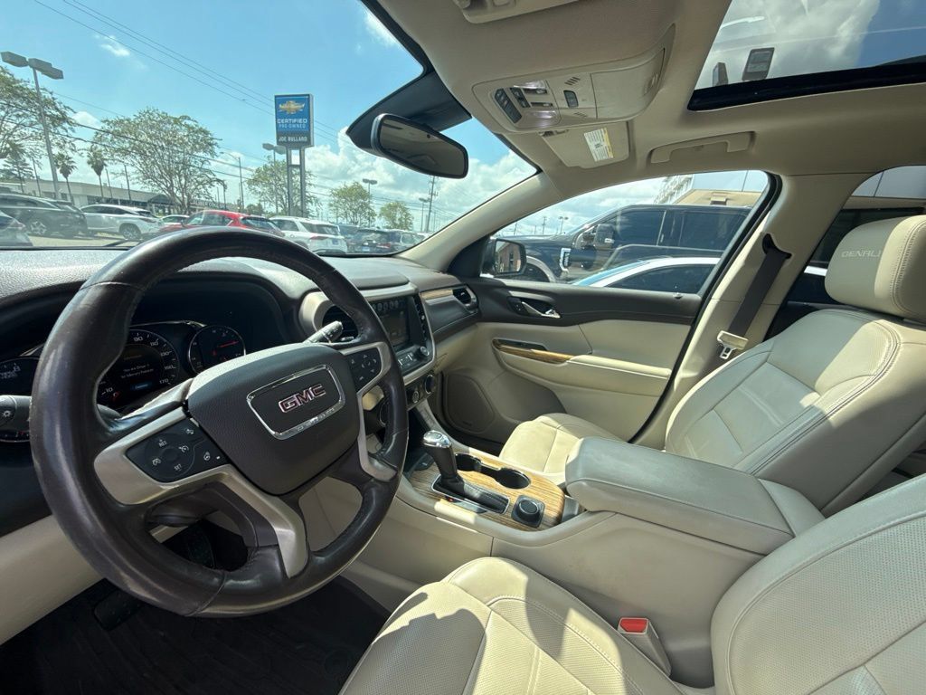 Used 2019 GMC Acadia Denali w/ Technology Package FWD image 7