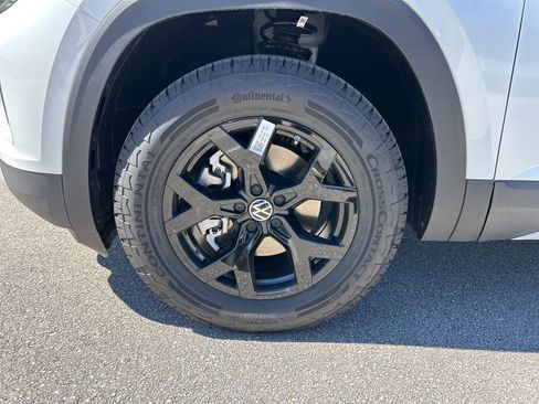 New 2026 Volkswagen Atlas Peak Edition AWD/4WD image 57