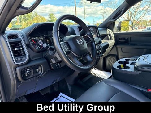 Used 2021 RAM 3500 Tradesman w/ Chrome Appearance Group image 11