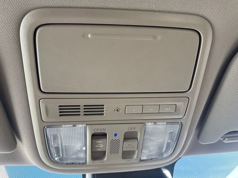 Used 2016 Honda Odyssey EX-L image 16