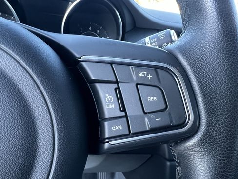 Used 2020 Jaguar E-PACE image 21