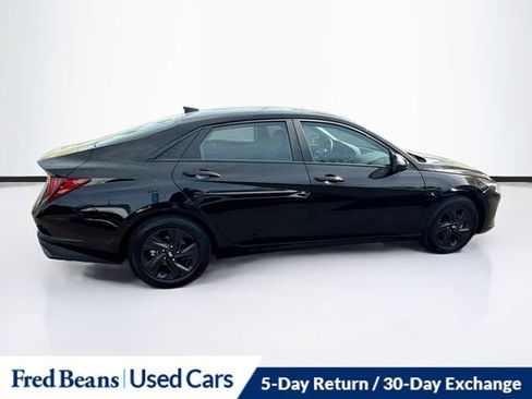 Used 2023 Hyundai Elantra SEL FWD image 9