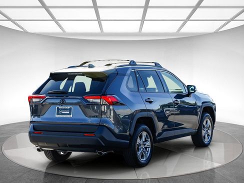 Used 2025 Toyota RAV4 XLE w/ Convenience Package FWD image 4
