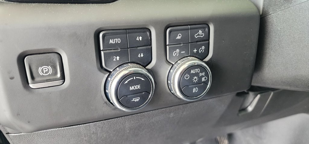 Used 2024 GMC Sierra 2500 Denali AWD/4WD image 26