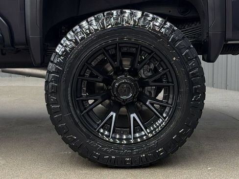 Used 2026 GMC Sierra 2500 AT4 w/ AT4 Premium Plus Package AWD/4WD image 12