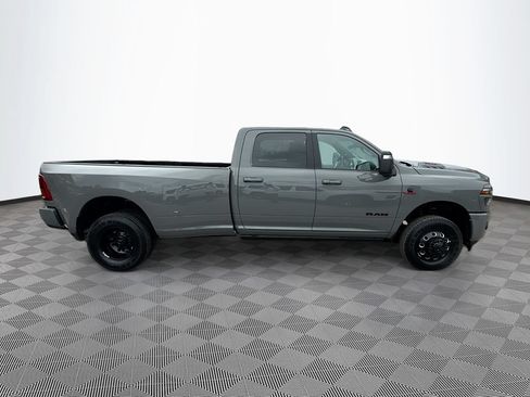 New 2026 RAM 3500 Laramie AWD/4WD image 4