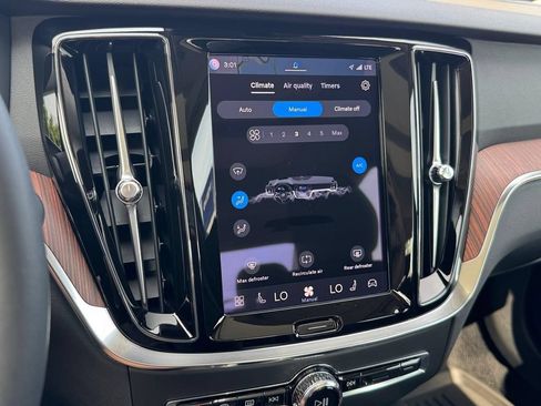 Certified 2024 Volvo S60 T8 Plus AWD/4WD image 15
