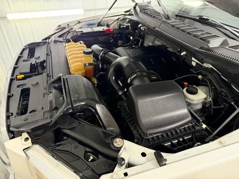 Used 2015 Ford F150 Lariat AWD/4WD image 26