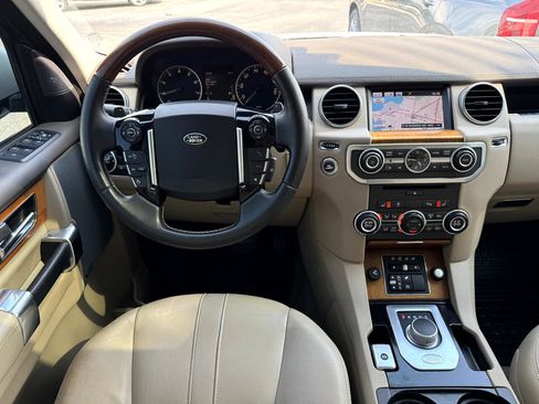 Used 2016 Land Rover LR4 HSE image 7