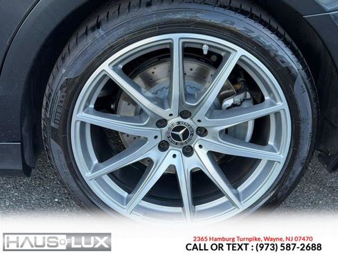 Used 2018 Mercedes-Benz S 560 4MATIC Sedan w/ AMG Line Exterior image 11