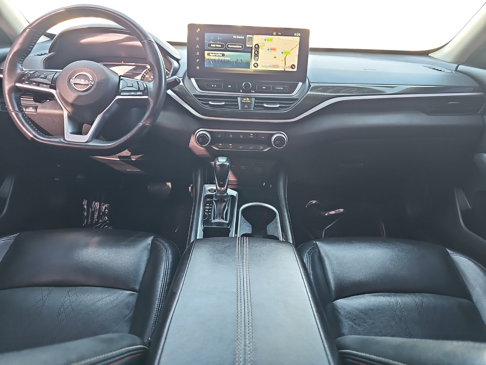 Used 2023 Nissan Altima 2.5 SR w/ SR Premium Package FWD image 9