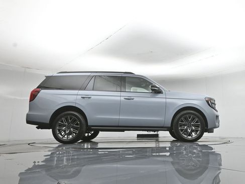 New 2026 Ford Expedition Platinum w/ Stealth Appearance Package AWD/4WD image 50