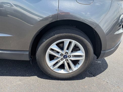 Used 2018 Ford Edge SEL w/ Equipment Group 201A FWD image 11