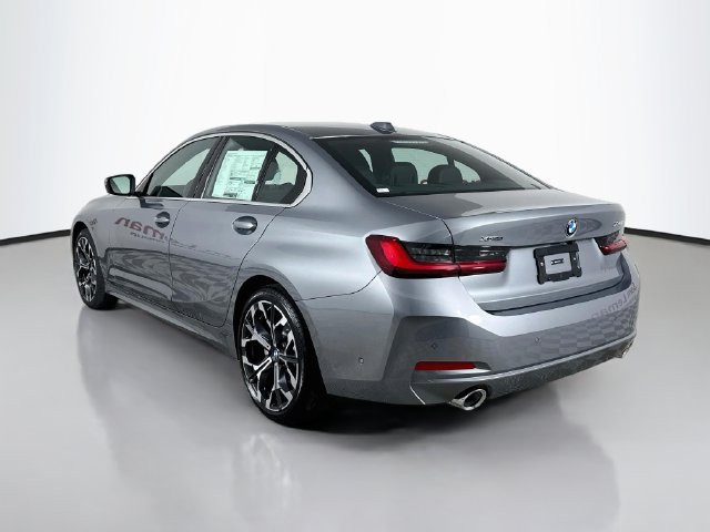 New 2026 BMW 330i xDrive Sedan w/ Premium Package AWD/4WD image 5