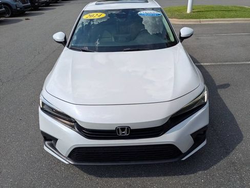 Certified 2024 Honda Civic Touring image 4