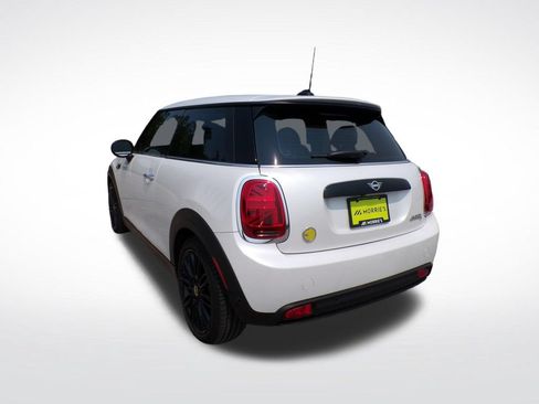 Used 2024 MINI Cooper SE FWD image 3