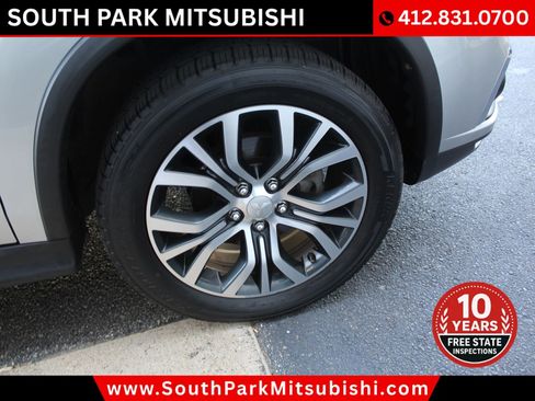 Used 2018 Mitsubishi Outlander Sport ES FWD image 27