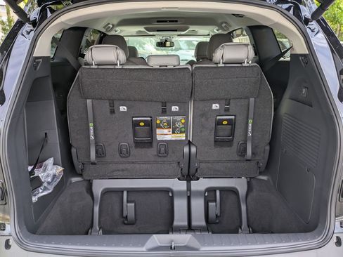 New 2026 Toyota Sienna XLE image 14