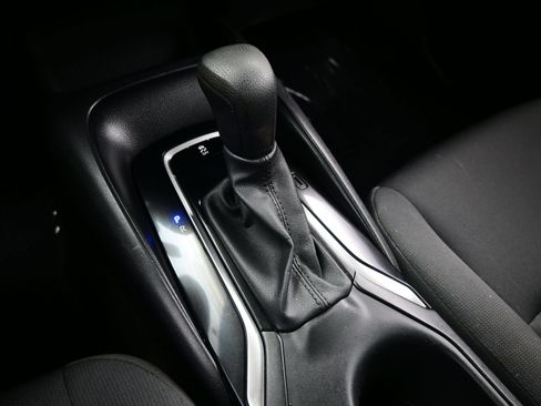 Used 2024 Toyota Corolla LE FWD image 20