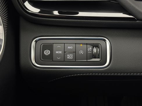 New 2027 Buick Enclave Avenir w/ LPO, Floor Liner Package AWD/4WD image 26