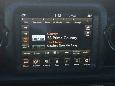 Used 2022 Jeep Gladiator Sport image 17