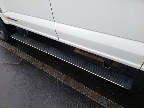 Used 2024 Ford F350 Platinum image 32