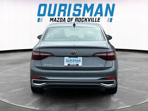 Used 2024 Volkswagen Jetta SEL image 5