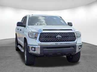 Used 2018 Toyota Tundra SR5 w/ SR5 Upgrade Package AWD/4WD video 2