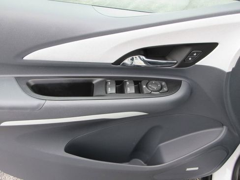 Certified 2019 Chevrolet Bolt Premier w/ Infotainment Package FWD image 21