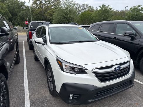 Used 2021 Subaru Outback Premium w/ Popular Package #1 AWD/4WD image 3