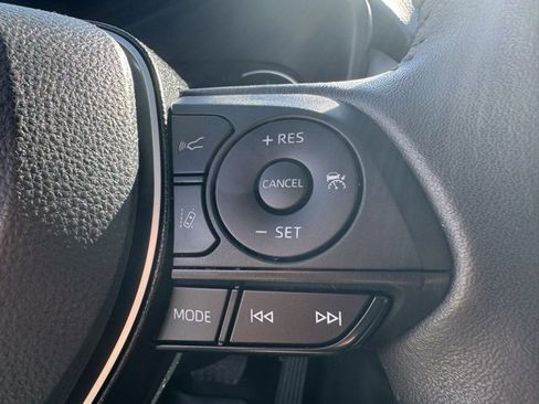 Used 2023 Toyota RAV4 XLE image 12