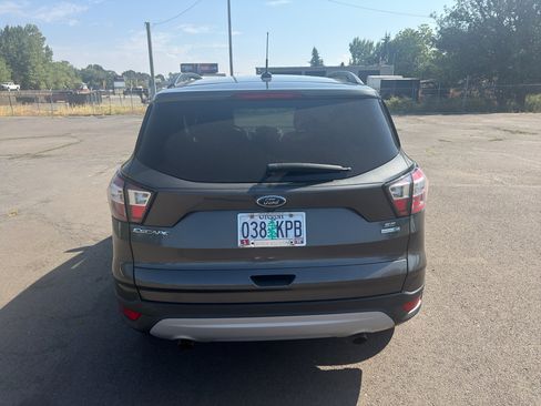 Used 2018 Ford Escape SE AWD/4WD image 6