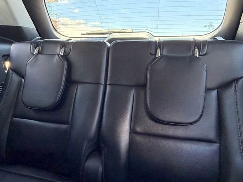 Used 2022 Ford Explorer Limited AWD/4WD image 9