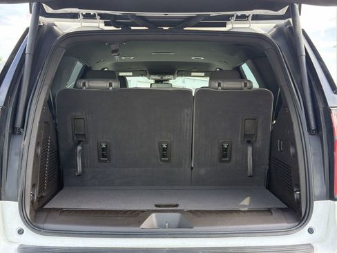 Used 2023 Chevrolet Tahoe LT RWD image 32